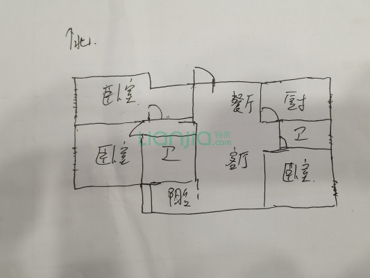 荣城 体育场 精装修 公摊小  业主诚心出售