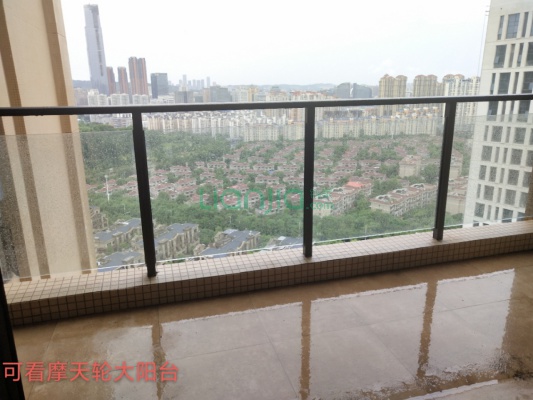 青秀区凤岭北+双天桃 高品质小区 此房位于高楼层